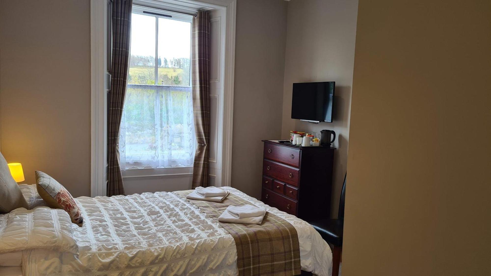 Glenisla Hotel Blairgowrie and Rattray Экстерьер фото