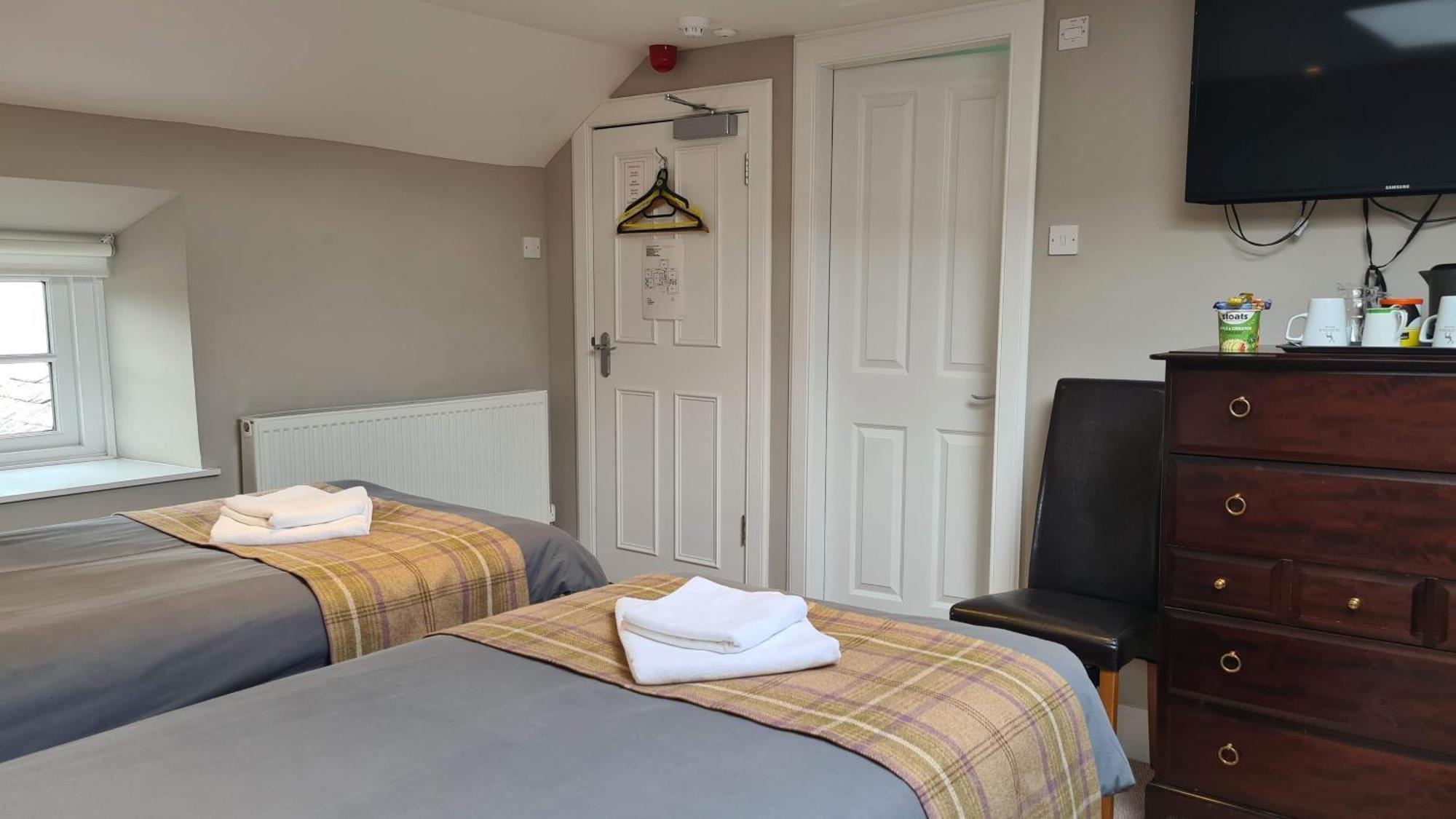 Glenisla Hotel Blairgowrie and Rattray Экстерьер фото